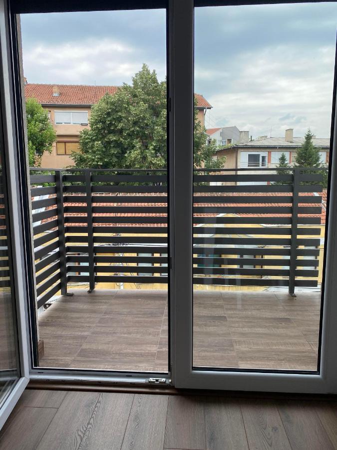 Dom Apartmani Kragujevac Exteriér fotografie